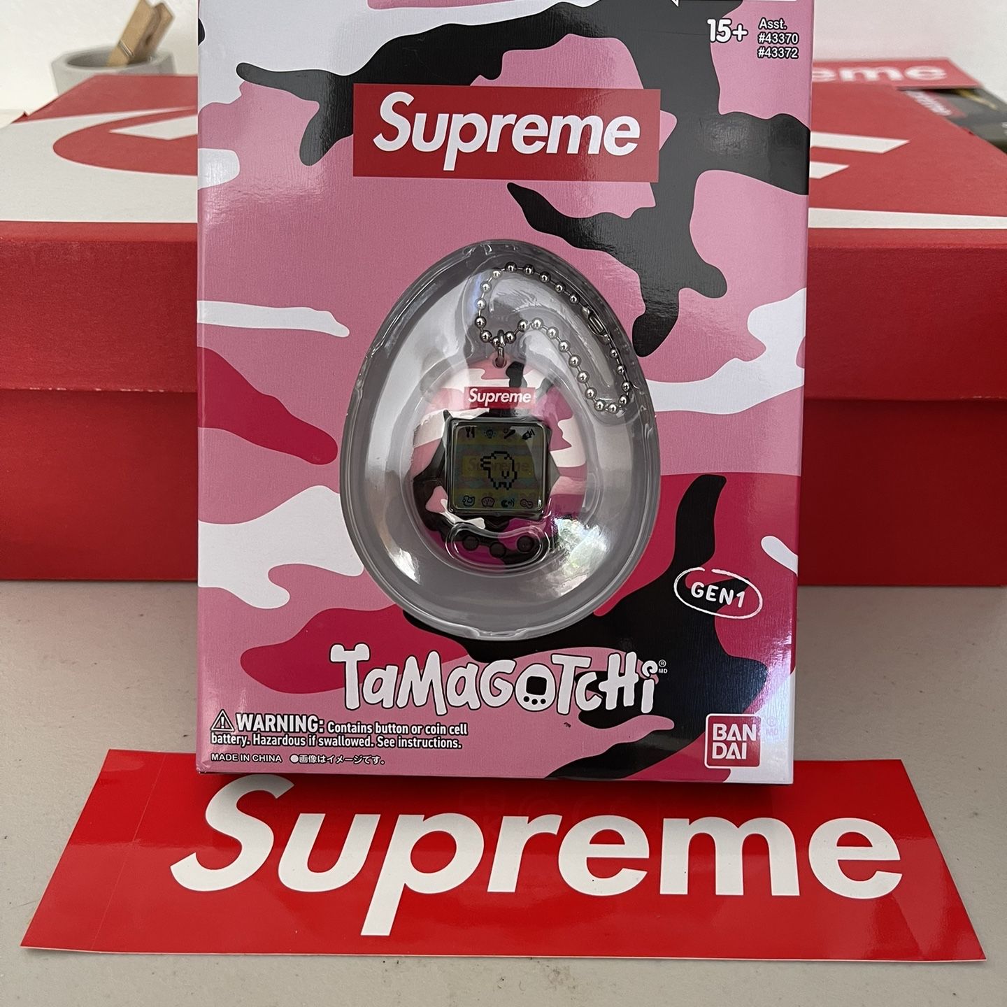 おもちゃ Supreme ⁄ Tamagotchi “Pink“ シュプリーム たまごっち