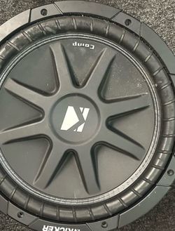 kicker comp in sealed box 12 300w 4 ohm svc