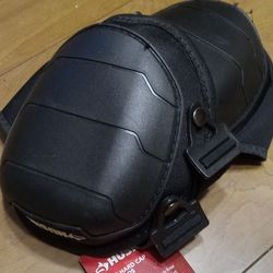 Husky Knee Pads
