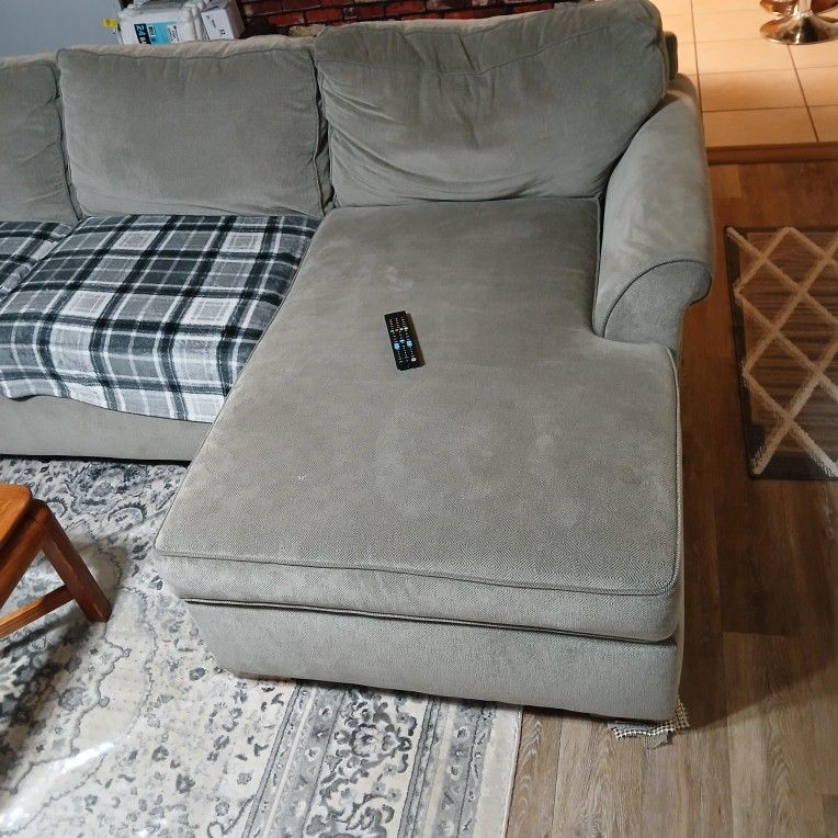 Sectional 