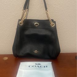 Coach Edie Turnlock Edie Shoulder Bag  Black Pebble Leather 36855