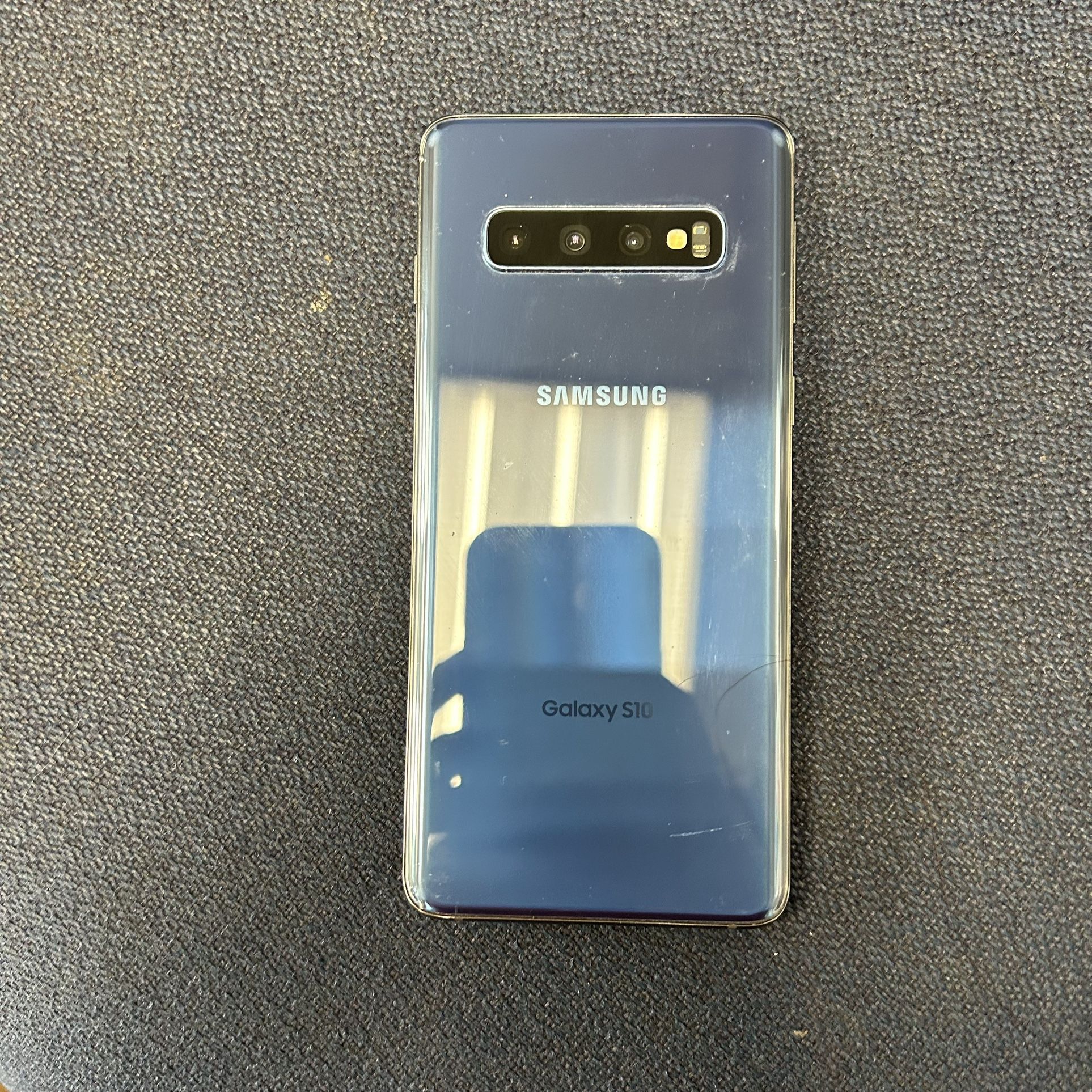 Samsung galaxy s10 128gb with store warranty and receipt 
