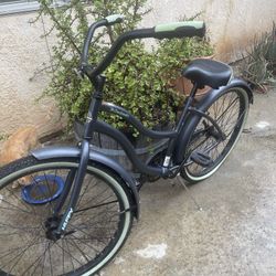 Huffy Beach Cruiser bike 