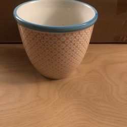 Neela Spring Garden Pot 