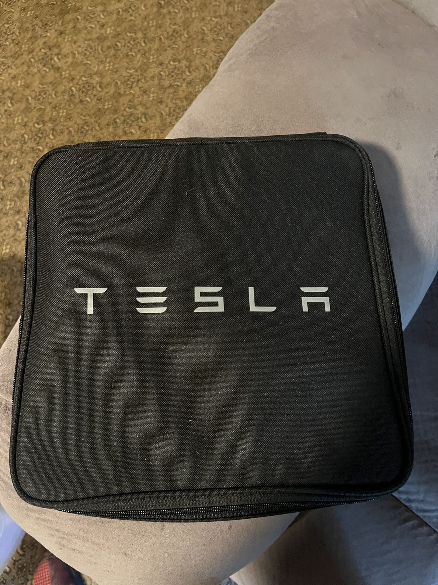 Tesla Mobile Charger
