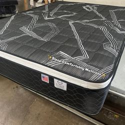 Mattress Pillow Top Black Queen Sizes 🆕  In Plastic   Mattress only $199  Mattress with box spring $260  Delivery $30