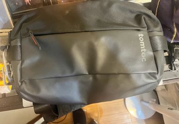 Tomtoc compact sling bag