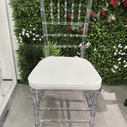 Chivari Clear Chair 