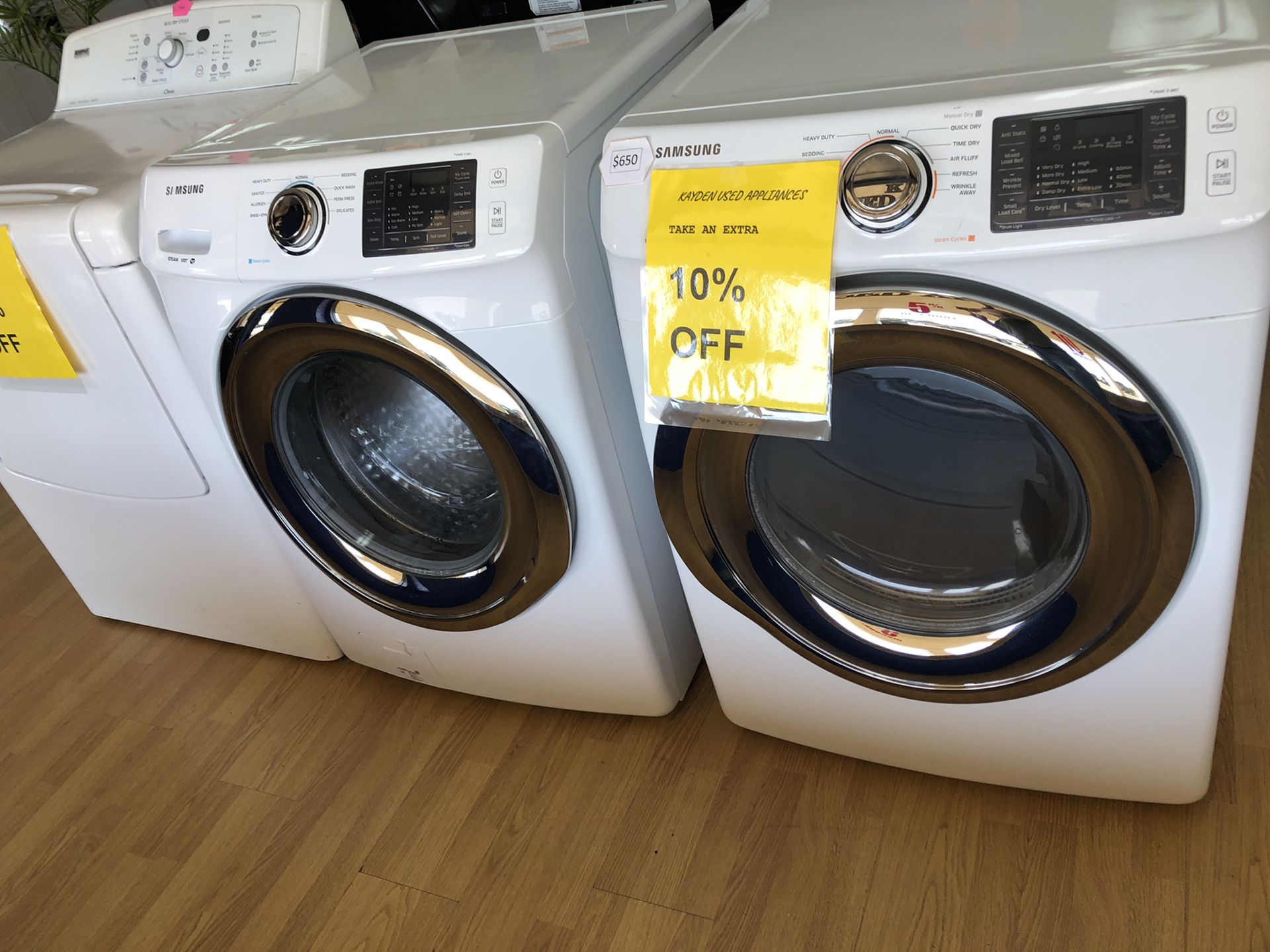 Samsung white stackable washer and dryer set
