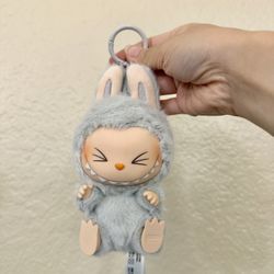 POP MART - Have a seat Labubu (Original version)