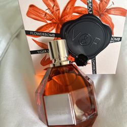 Victor & Rolf Flower Bomb Tiger Lily Perfume