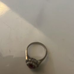 Vintage 18 Kt Gold  Wedding Ring With Ruby And Du