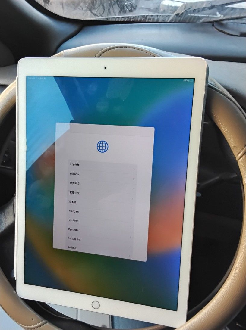 2 Ipad A1584 12in, ICloud Locked