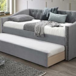 Daybed with Trundle
