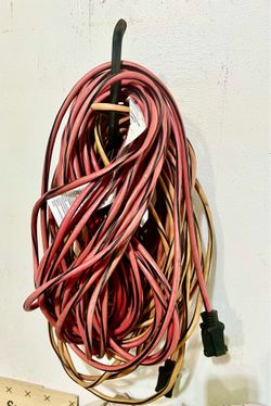 Move out sale: Electrical Extension Cord – Approx. 300 ft – Heavy-Duty