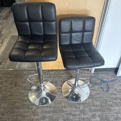 Chair (Stool Type Of Chair)