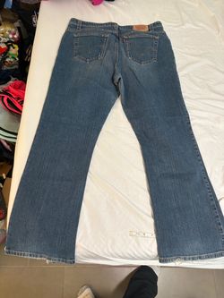 Levi’s 515 bootcut 18M . Women’s $10
