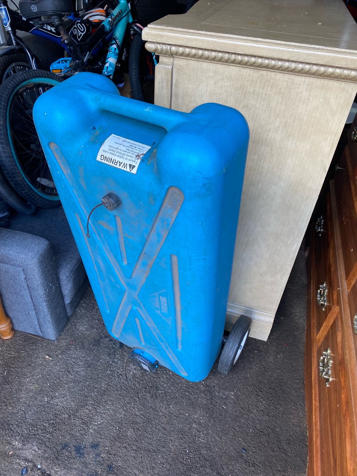 $10 Fuel transporter