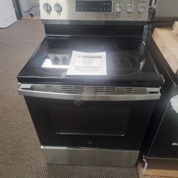 30 in. 5 Burner Element Free-Standing Electric Range in Stainless Steel with Crisp Mode