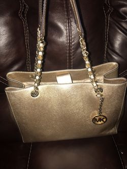 MK purse