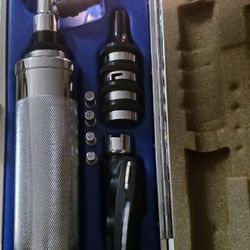 Otoscope