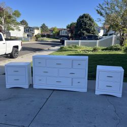 Set Of Dresser And Nightstand 