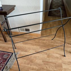 Wrought Iron Quilt Rack Blanket Holder