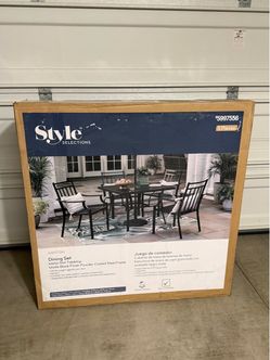 Lowe's Outdoor Black Steel Dining Set