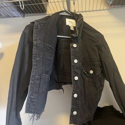 cropped jean jacket women’s large 