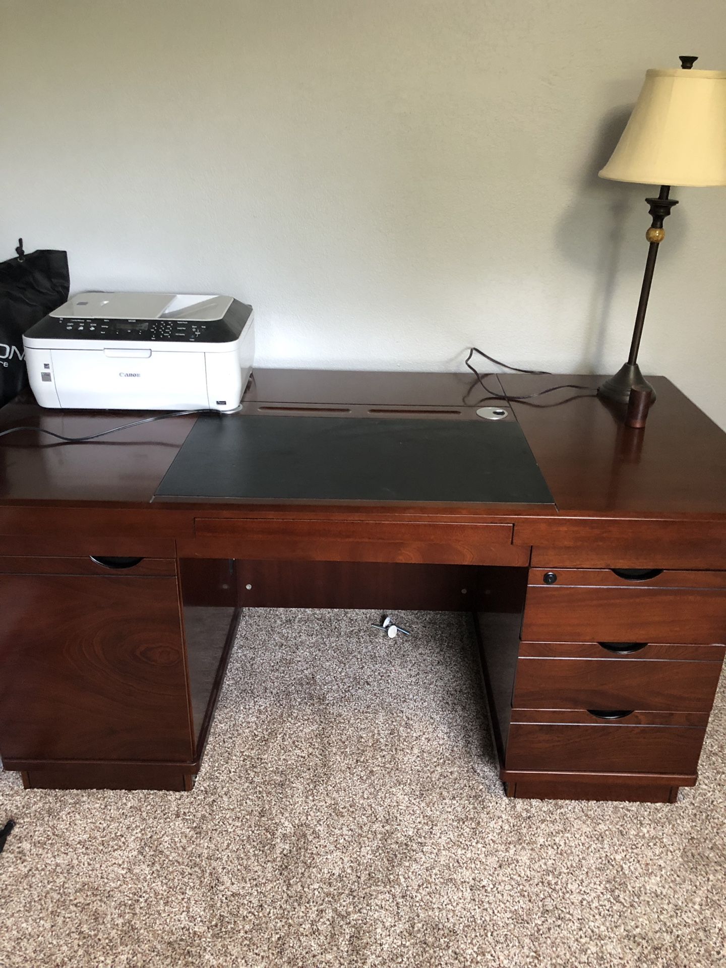 Very high quality office desk and leather chair