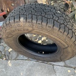 1 Tire Like New 255/75/17