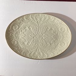 Lenox Challah platter, Vintage, Ivory Color Embossed With Gold