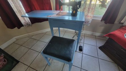 Vintage Singer 66-18