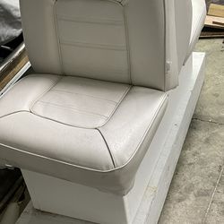 Boat Seats Like New All Just A Couple Years Old