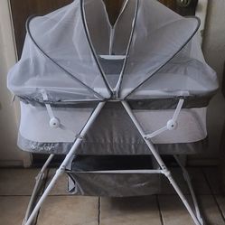 Baby bassinet 