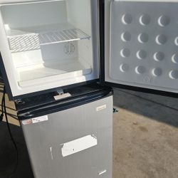 Refrigerator Mini Size