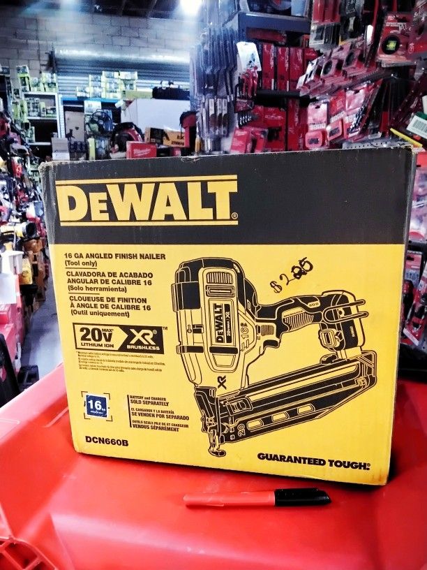 DeWalt 16 Ga Angled Finish Nailer.  Tool-Only 