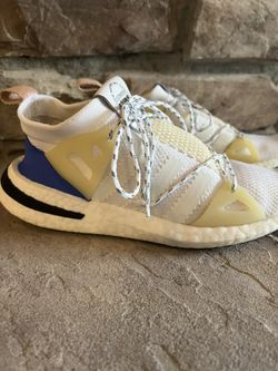 Addidas Arkyn Women's Running Shoe, White And Blue Color Way Size 7