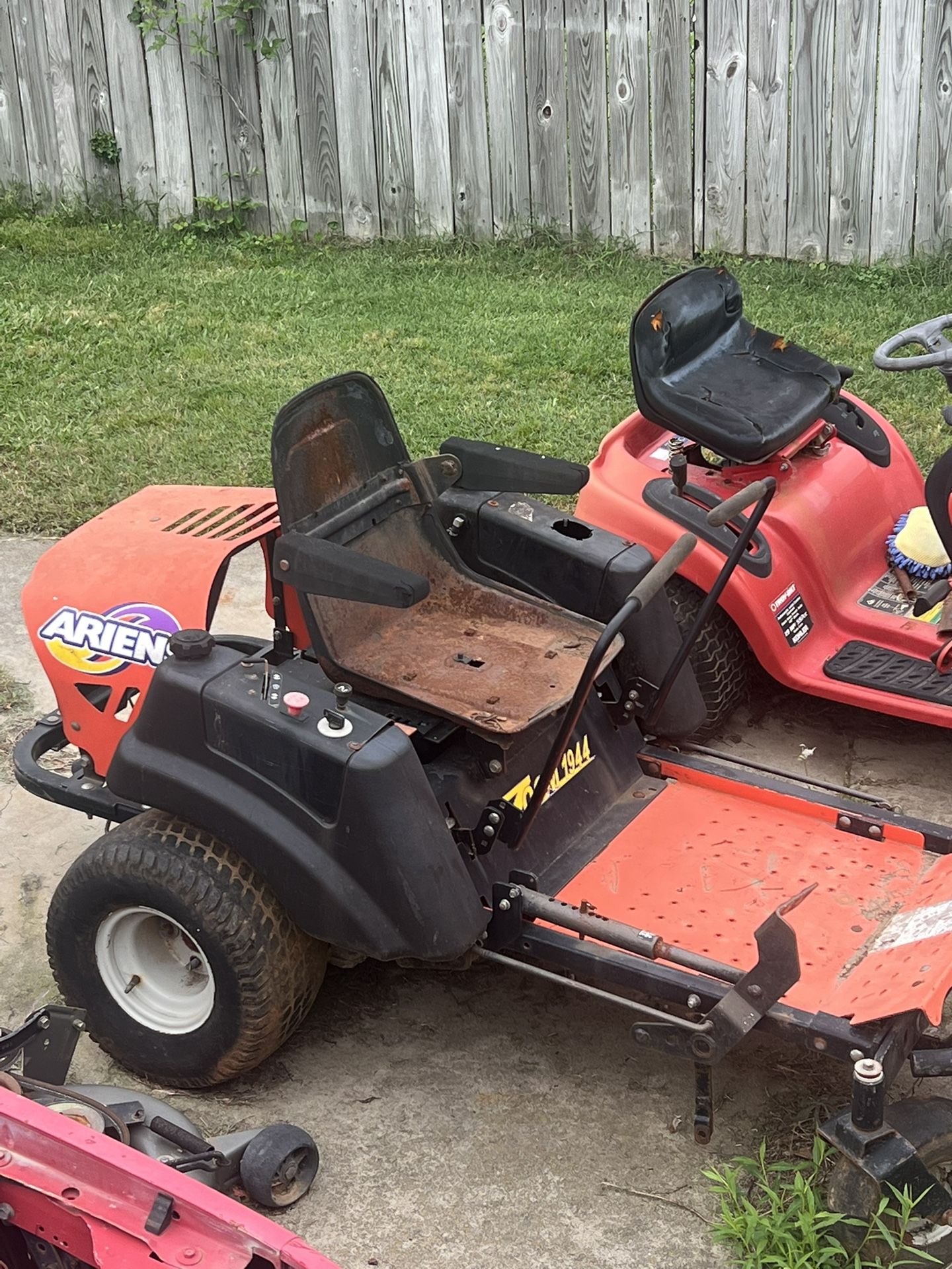 Zero Turn And Parts Machine