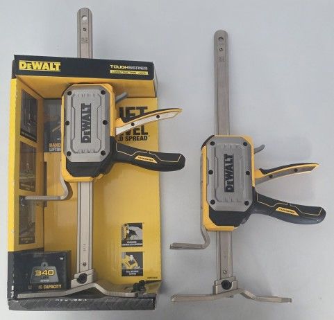Pair of DeWalt TOUGHSERIES Construction Jacks