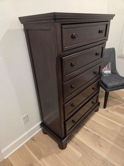 Ashley Chest of Drawers
