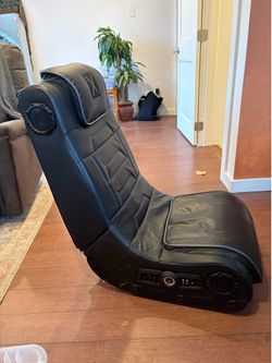 Gaming Chair with Speakers