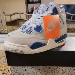 AIR JORDAN 4 RETRO MILITARY BLUE SIZE 7Y