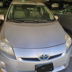 Toyota Pruis 2010 New car engine and new hybrid battery