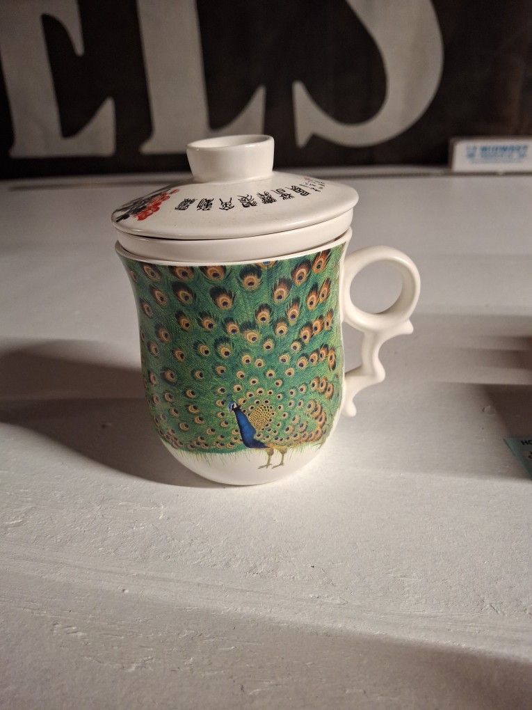 Peacock Tea Cup Loose Leaf