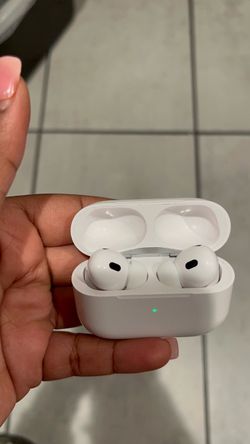 AirPod pros 2nd generation- like new