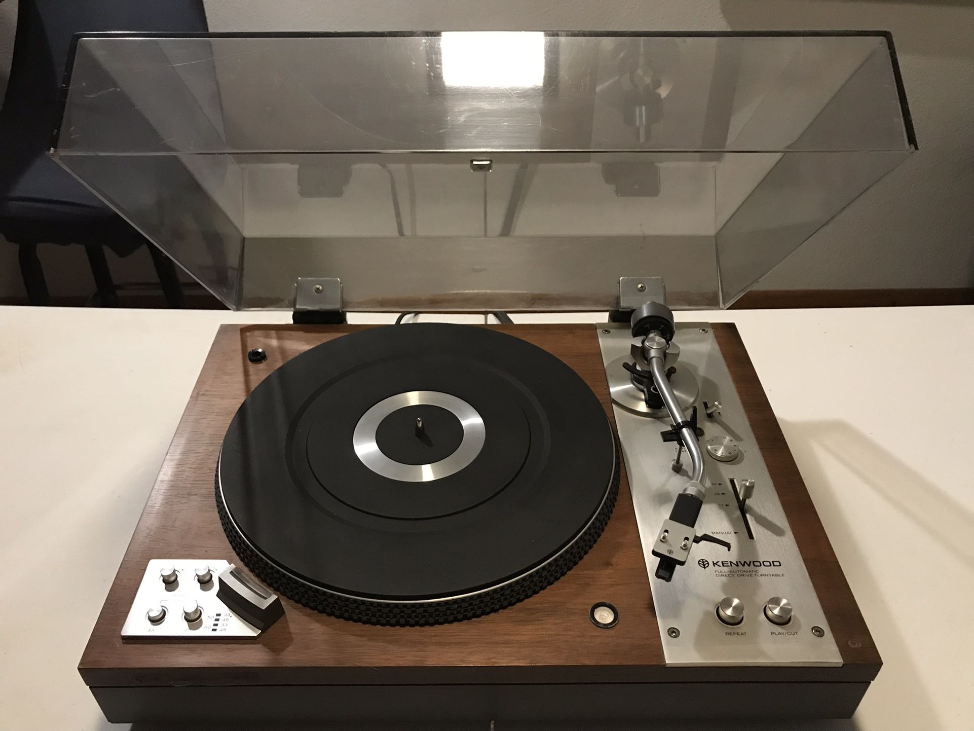 Vintage Kenwood KD-5066 Fully Automatic Direct Drive Turntable