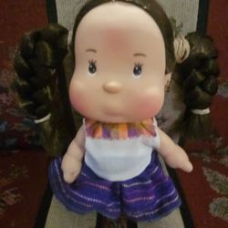 PITUKA '"OAXAQUEN̈A" ( MEXICAN ) BEAUTIFUL DOLL APROX 6"INCHES  