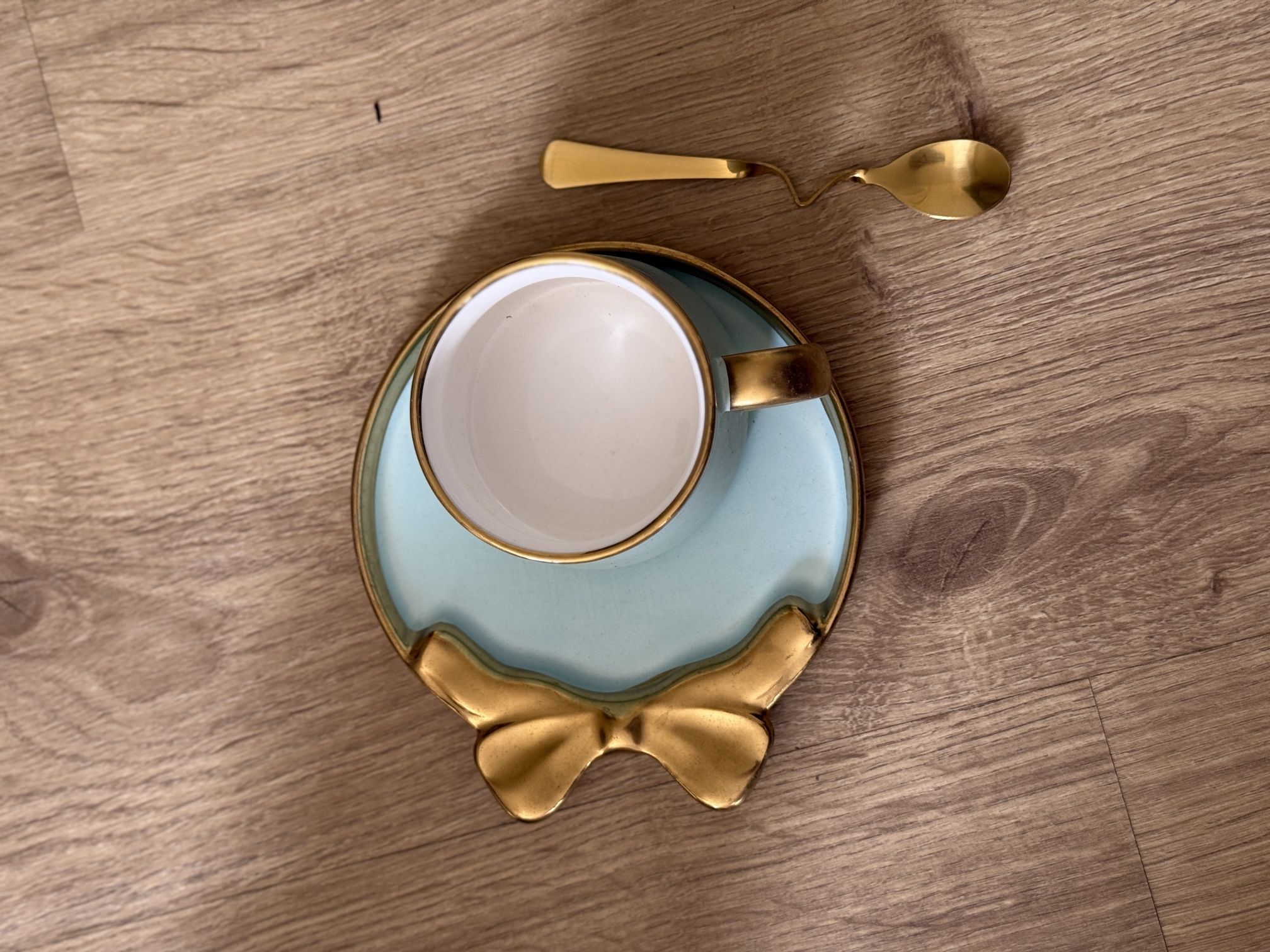 Elegant Gold and sky Blue Teacup Set Bow-knot Design