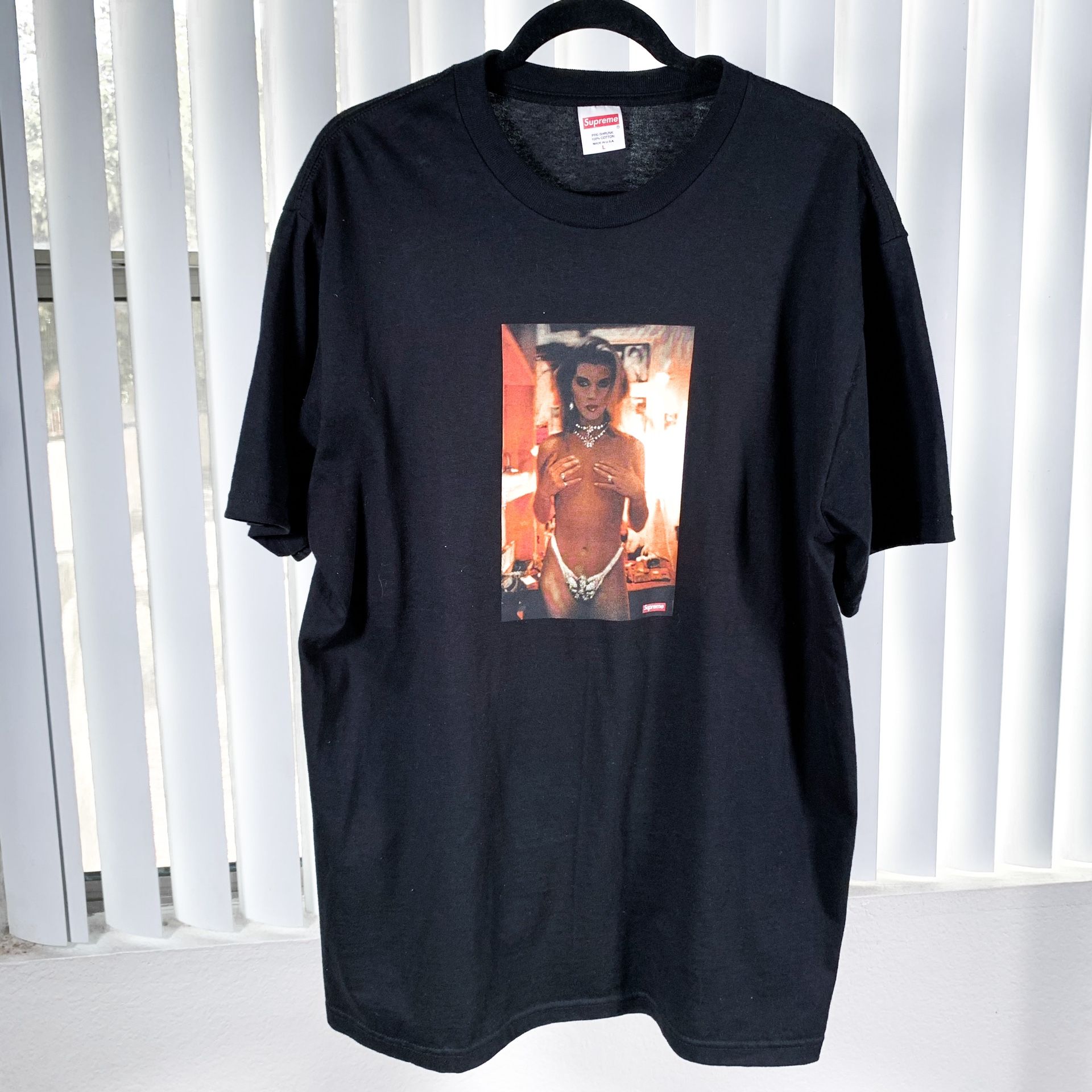 Supreme T-shirt